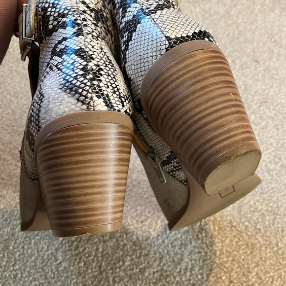 Cream Western Ankle Booties - Picture 7 of 7